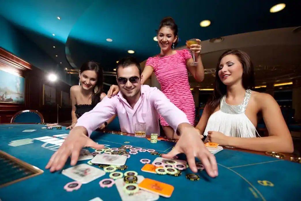 cwin99 Slots Spin ကစားနည်း Free Spin Bonus ရယူနည်း